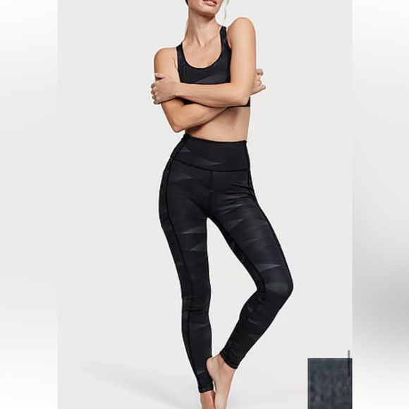 Victoria Secret Sport Set - Picture 1 of 6